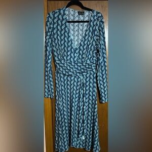 Max & Cleo Blue Long Sleeve Sheath Dress V Neck